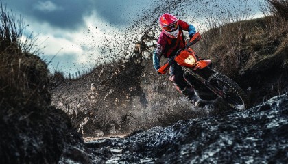 海星体育-泰山新帅路易斯·洛佩斯正式挂帅，战术革新或从外援调整破局