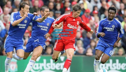 【海星体育】中超联赛观赛热潮席卷全国，场均上座人数突破2.4万创新高