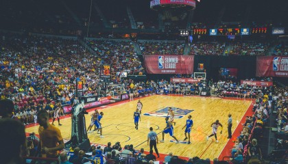 海星体育平台：湖人选秀夜果断出手！Shams曝55号签+现金换公牛45号签