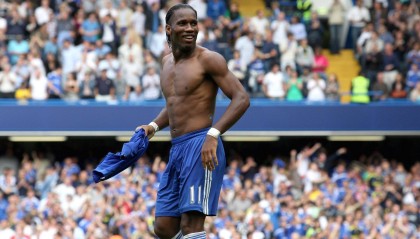 海星体育平台|皇家马德里签约阿诺德引发转会费争议，官方500万欧元与传闻1000万欧元背后的真相