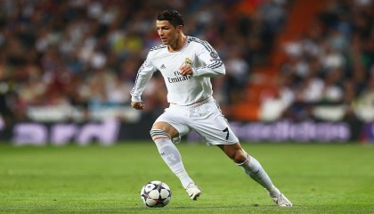 海星体育平台|魔法时刻降临！哈利伯顿闪电抢断导演13-0风暴 半场全能数据点燃赛场