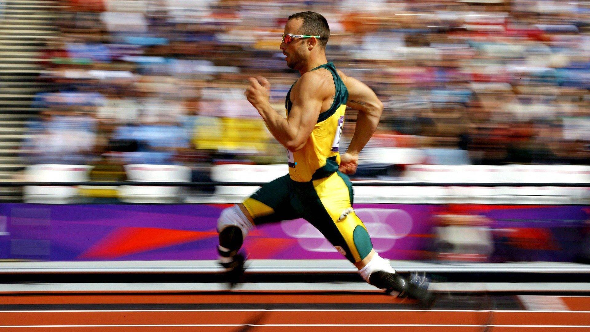 世体曝巴萨门将调整新进展 乔安·加西亚转会或本周敲定 新赛季主力角色已定