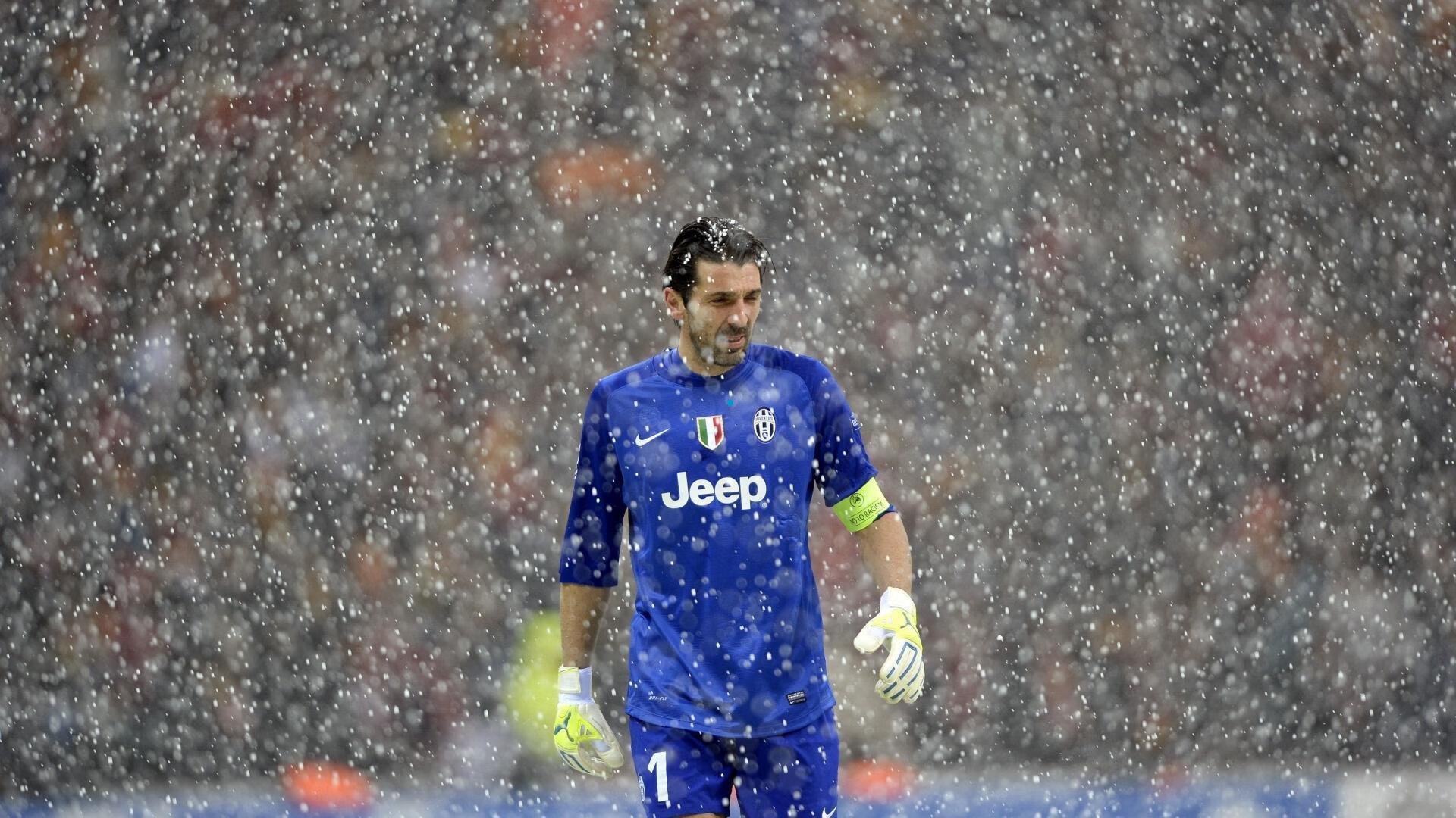 埃弗顿瞄准曼城边锋格拉利什，租借计划引发英超与意甲争夺战