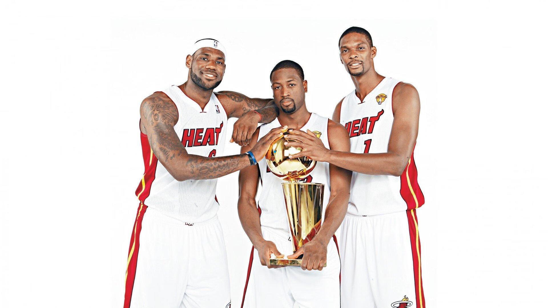 埃弗顿瞄准意甲新星丹尼斯-曼,帕尔马谈判开启夏季补强计划